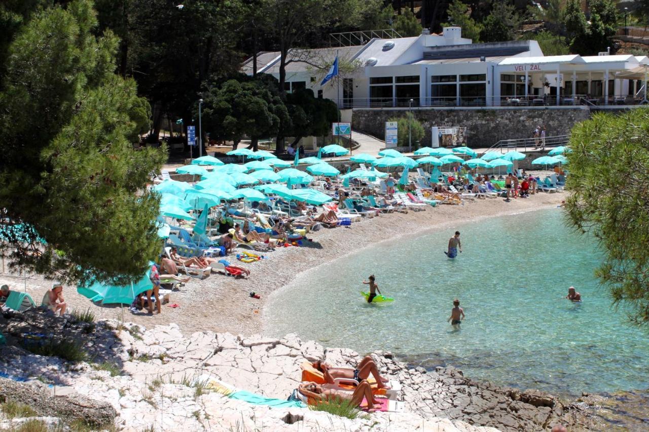 Apartments With A Parking Space Mali Lošinj Eksteriør billede